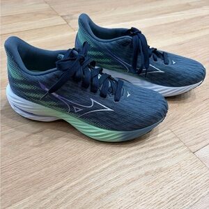Mizuno shoes
